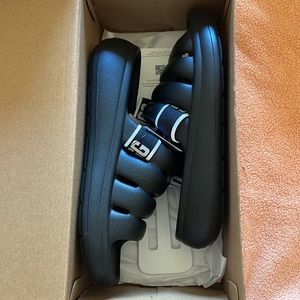 Ugg Slides